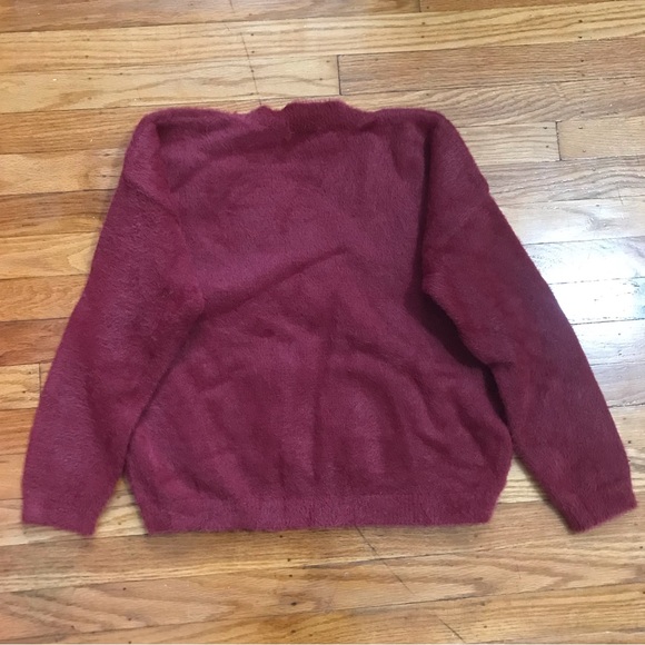 Forever 21 NWOT Fuzzy Cropped Sweater - Picture 2 of 2
